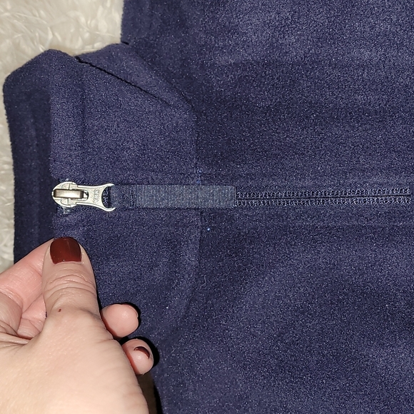 FLEECE PULLOVER - Picture 3 of 7